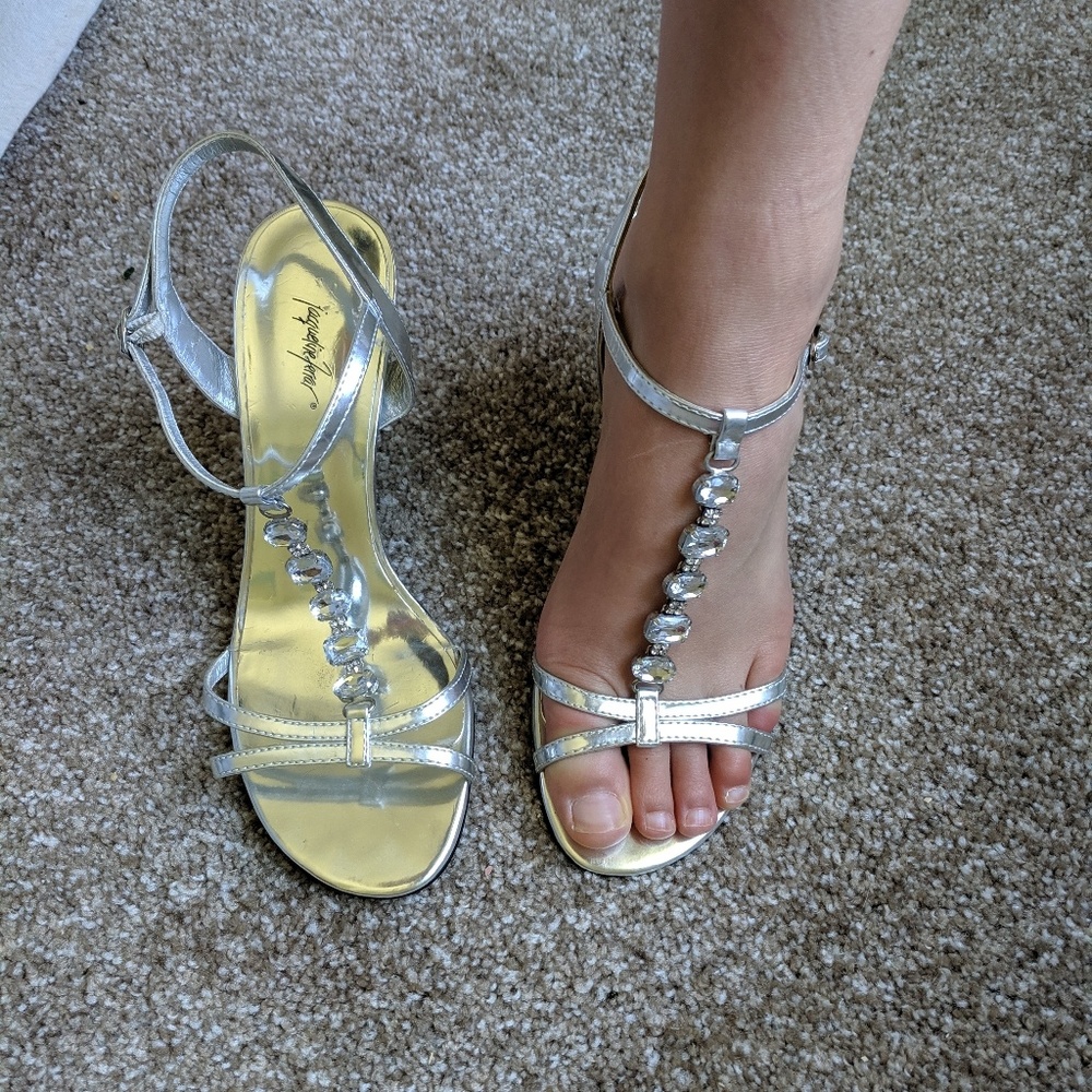 Dress shoes
